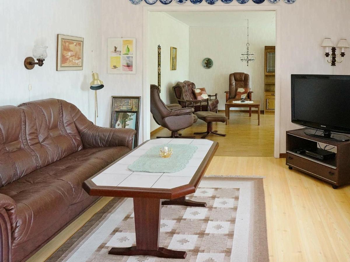6 Person Holiday Home In Ullared Eksteriør billede